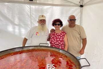 Lomo Magullo celebra el Día del Vecino en plena ola de calor/Francisco Javier Santana.
